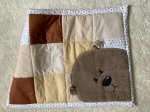 Pihe puha állatkával készült egyedi, handmade, patchwork babatakaró